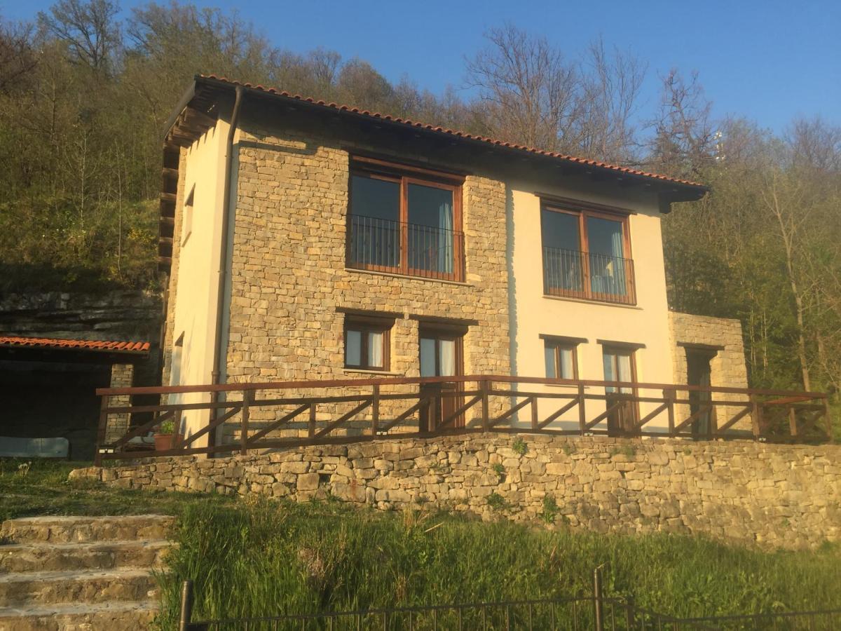 Residenza Cima Le Vigne Bed & Breakfast Millesimo Exterior photo